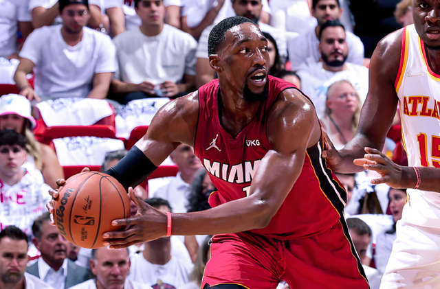 布朗对于尼 布朗对于尼